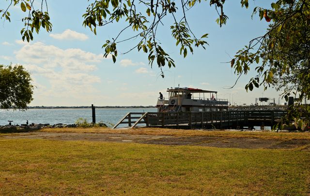 Fort Wool -- Miss Hampton II Cruise Boat 