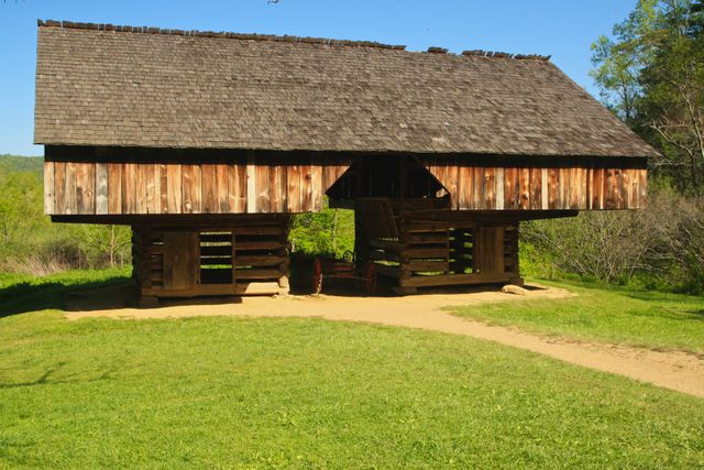 GMS Cades Cove -- Tipton's Barn 