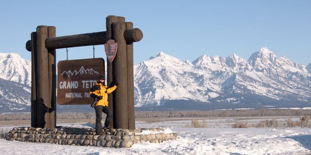 TetonsWinter -- Park Sign 