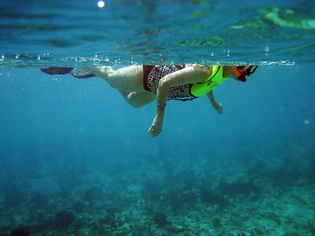 Snorkeling on Trunk Bay underwater trail 