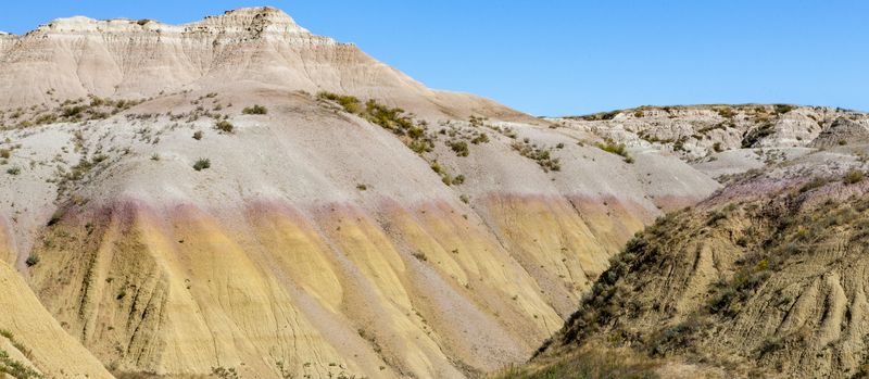 Yellow mounds near Dillon Pass 