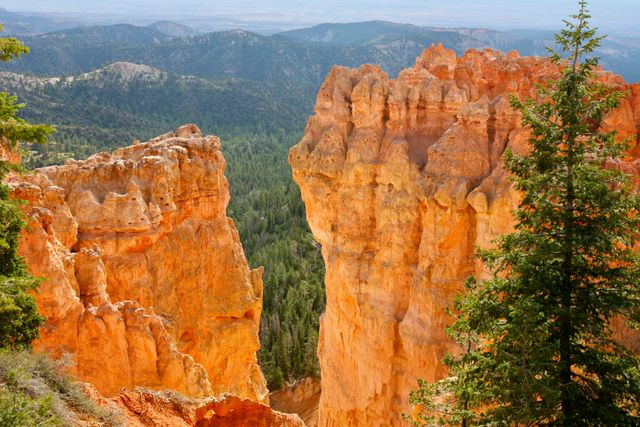 Bryce NP -- The Hoo Doos 