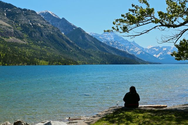 Waterton -- Middle Waterton Lake