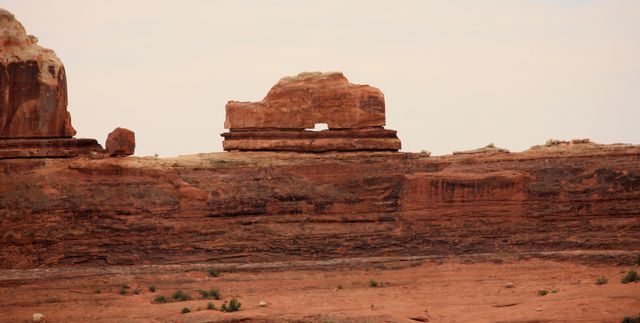 Canyonlands -- Castle Arch 