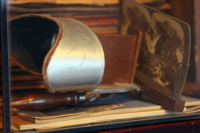 3-D stereograph 