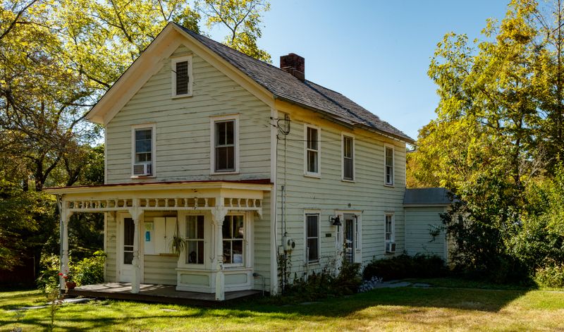 Van Campen Farmhouse in Millbrook Village