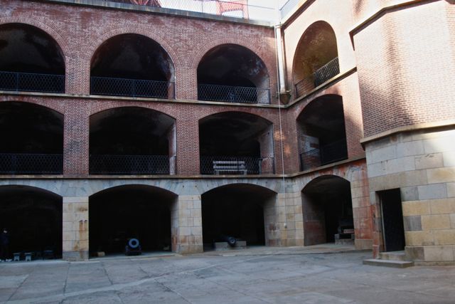 Casemate area with canon 