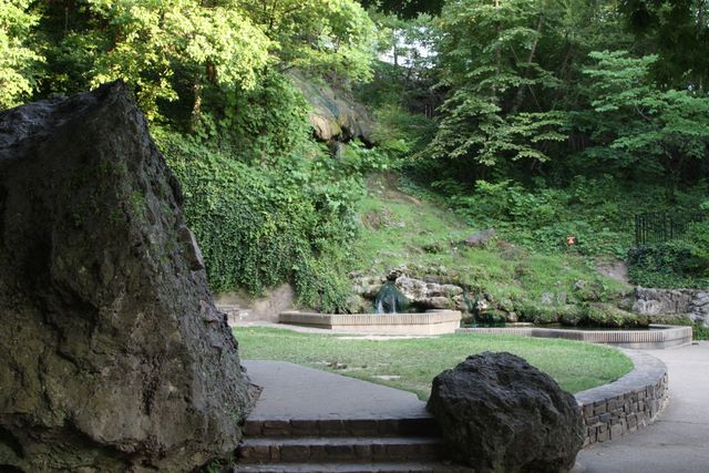 Different view of a hot springs bubbling up from the ground