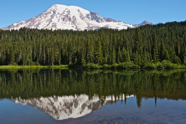 Mt Rainier -- Reflection Lake 