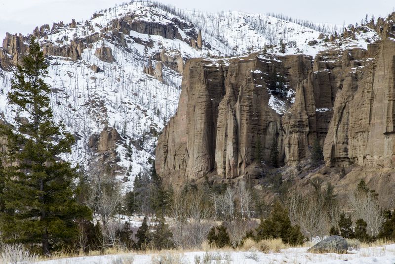 Rugged - Scenic View 